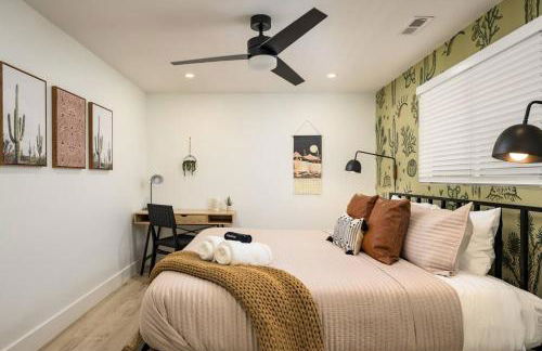 Wild West Disco Haus 2! New Hot Tub, Patio + Gym - Foto 6