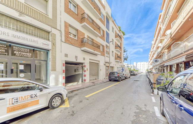 Beautiful Apartment With View - Photo 39