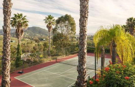 Resort-Style Estate w Pool Game Room Tennis Court Near Wineries The Tennis Ranch by AvantStay - Foto 64