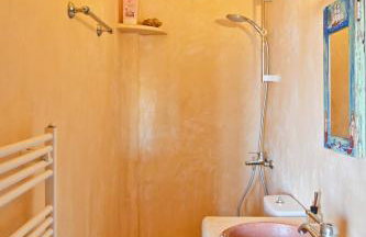 The Charming Waterfront Retreat, with a swimming pool & direct access to the sea, ideal for large families, or a group of friends - Foto 38