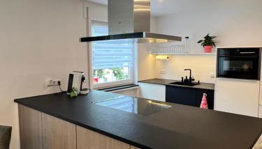 Moderne 2-Zimmer-Wohnung - Küche - Balkon - Wifi - Foto 2, stove