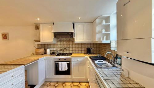 2 Bedroom Character Home in Central Topsham - Foto 3, stove, pet friendly, toaster