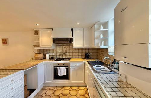 2 Bedroom Character Home in Central Topsham - Foto 3