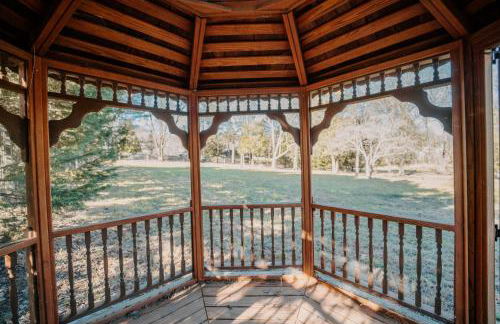 Spacious 5BR 3BA Free Parking Minutes to DC with Pool - Foto 28