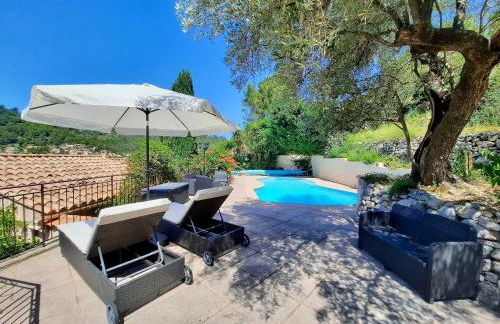 Les Restanques de Toucas - Studio dans villa avec jardin et piscine partagée - Foto 2