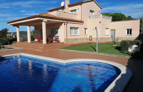 Exclusive Virginia Lloret - Foto 1