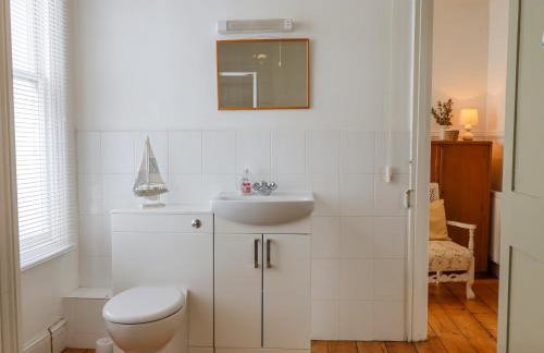 Shipwrights Cottage - Photo 21