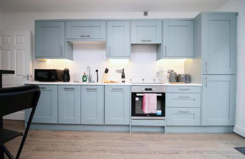 Spacious 2 Bedroom Apartment with Free parking - Foto 7