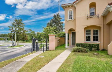 Quiet Corner Gem in Gated Crestwynd Bay - Foto 7