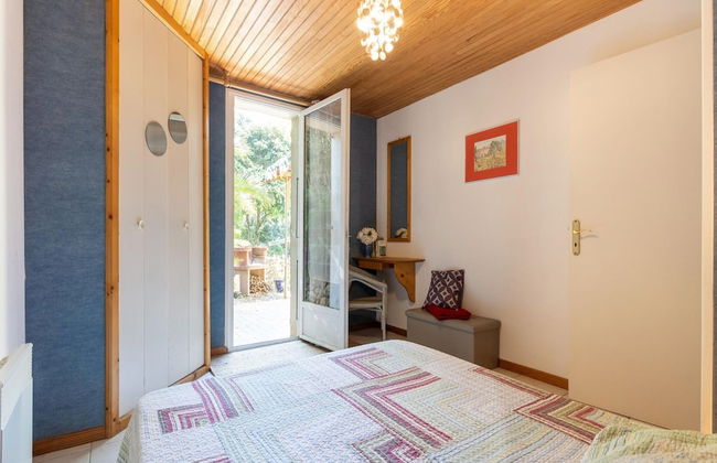 Tranquil Villa in Les Salelles - Photo 11