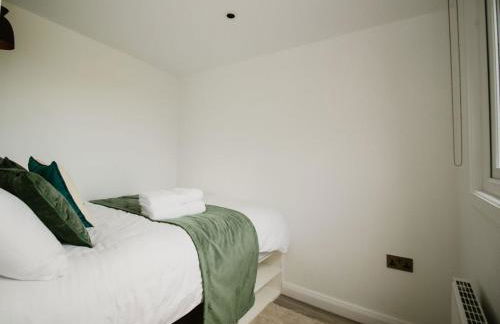 Luxury 1 bedroom Glamping Cabin with Hot Tub & BBQ - Foto 19