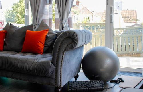 Modern Medway Bungalow - 3BR Garden & Free Parking, Kent - Foto 13