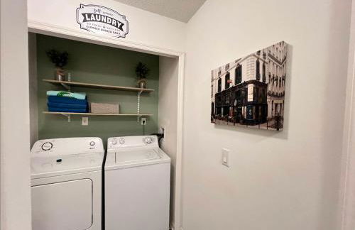 270 - Gracious 3 Bedroom Home Near Disney with Pool - Foto 42