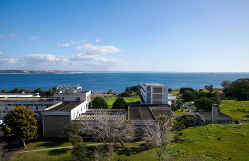 Infinite Ocean View w/ Free Parking By TimeCooler - Foto 23