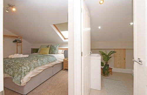 Apartment 11 Bluebridge with Free Parking - Photo 40