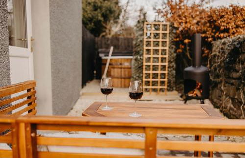 Luxury countryside cottage getaway with wood fired hot tub - Foto 4