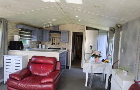Cosy caravan in Billing Aquadrome - Photo 27