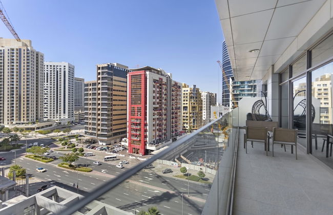 WelHome - Urban Retreat With Terrace And City Views - Photo 18