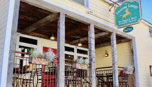 Above Mustang Condos - Foto 3