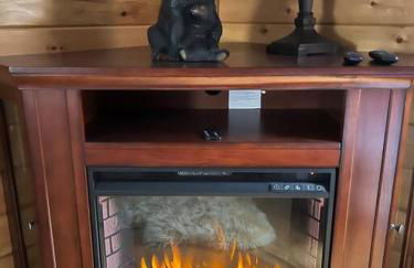 Cubs Den - Hot Tub- Walk to Lake- Fire Pit - Kayaks - Foto 31