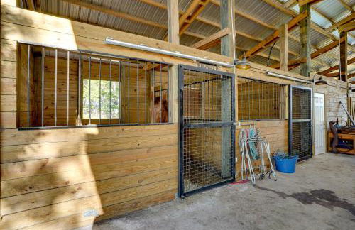 Farm Stay Modern Barndominium in Lakeland! - Foto 23