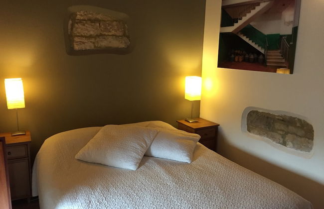 House With Pool, Garden and Wifi in Medieval Village, With Panoramic Views - Foto 2