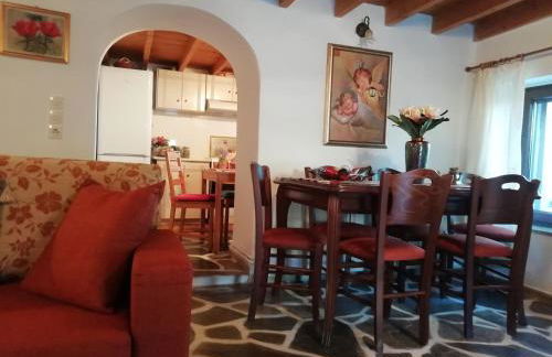 Cosy lake house, μια ανάσα πριν τη λίμνη - Photo 9