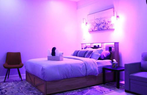 Entire studio with full kitchen and in-unit laundry - Foto 3