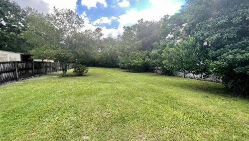 Room 2 - Cozy Queen, Backyard View (Private Bath) - Foto 3, Other