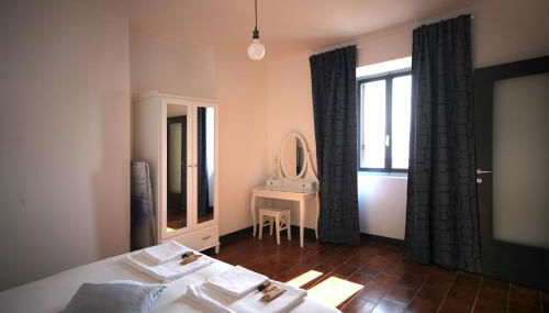 Tre Finestre Sul Lago - Foto 5, towels, wardrobe