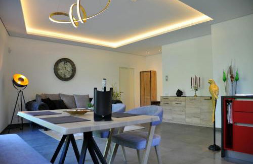 Ruhige Ferienwohnung mit Garten und Garage in Privatvilla - Foto 13