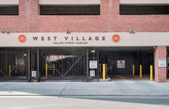 2 Bedroom Historic Brick Getaway with Wifi - Foto 39