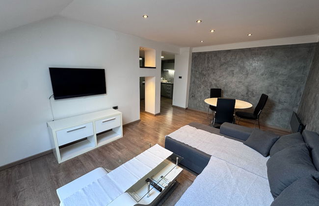 Central Park Apartments - Photo 43