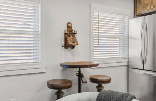 Rustic plus Western - Walk to Bars, Coffee and Restaurants - Foto 15