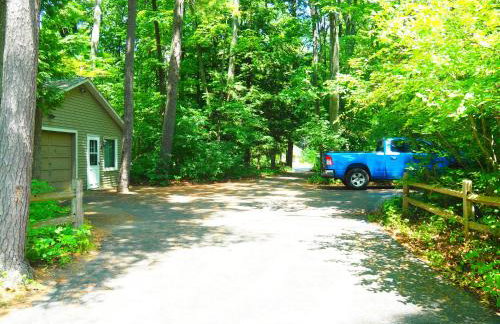 Cavalier Cottage - Private Lakefront w Kayaks! - Foto 11