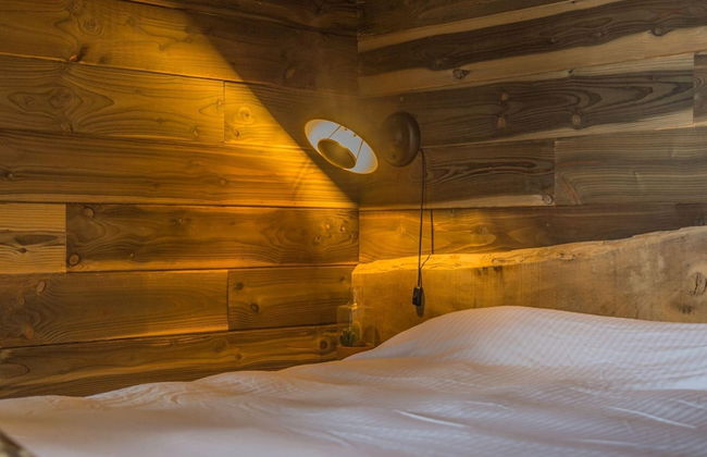 Holiday Home in Ferrieres With Garden - Photo 2