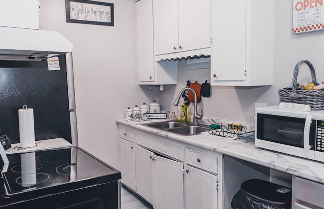 New-20p off-Uptown Love MPLS next to Fun - Foto 20