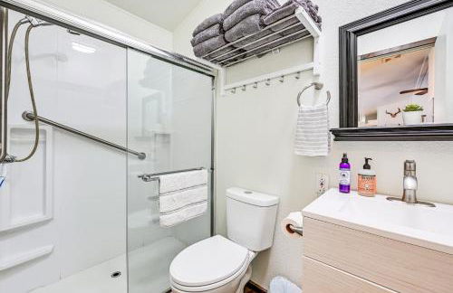 Gateway to Mt Rainier Riverfront Haven with Hot Tub - Foto 17