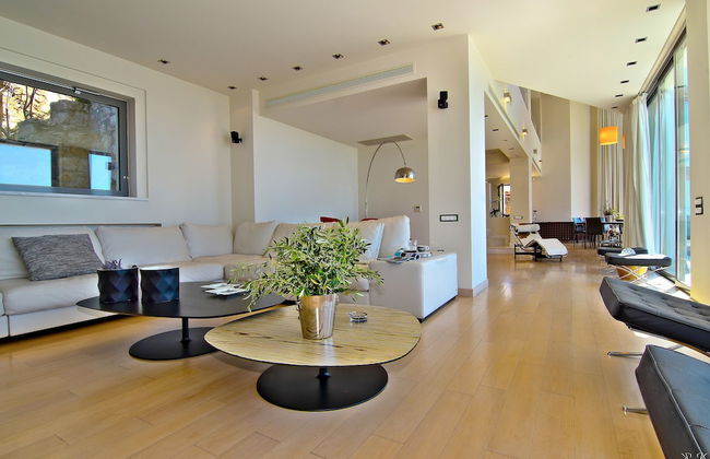 Villa Take Off - Photo 4