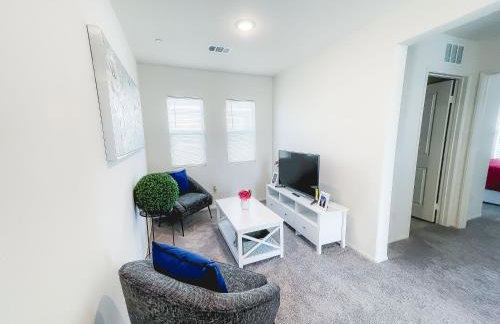 California 3-Bedroom Desert Escape With Garden - Foto 56