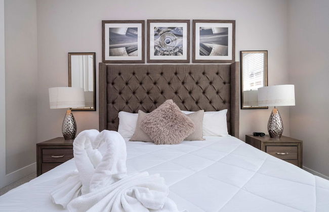 Modern Chic Home Mickey and Toy Story Rooms - Foto 3