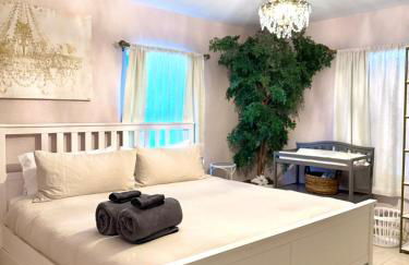 Beach Glam Abode - King Bed, BBQ, Beach Gear - Foto 2