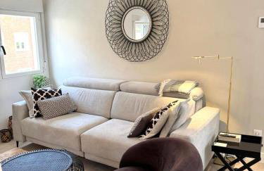 Modern and comfy apartment near Bernabeu sleeps 6 people - Foto 2