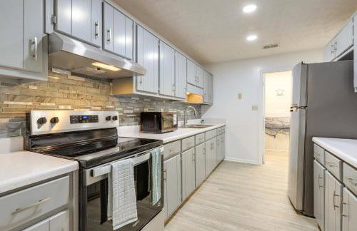 Artistic Escape in Fayetteville! Cozy Couples Apt - Foto 12