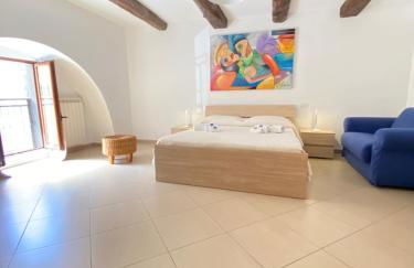 Ch Suite & PrivateParking - Corso 18 Agosto - Apartment - Photo 5