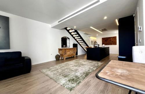 Premium Penthouse Seasonal Rental - Photo 50