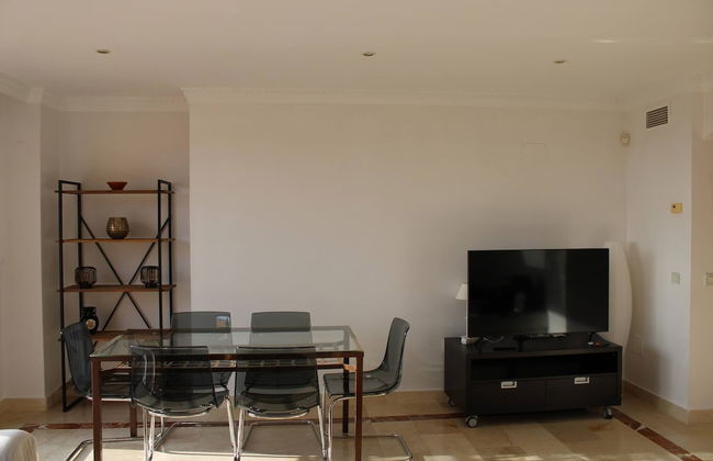Beautiful Flat Near Golf Courses With sea Views - Photo 24
