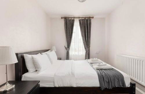 New! Inviting 1BR Flat by Richmond Park with Parking - Foto 7