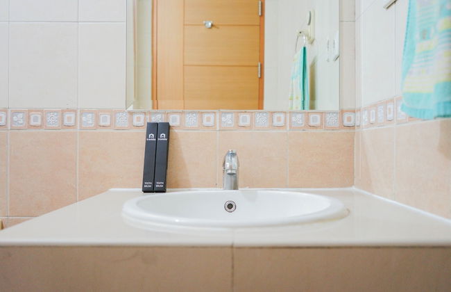 Elegant and Homey 2BR Hampton's Park Apartment - Photo 16