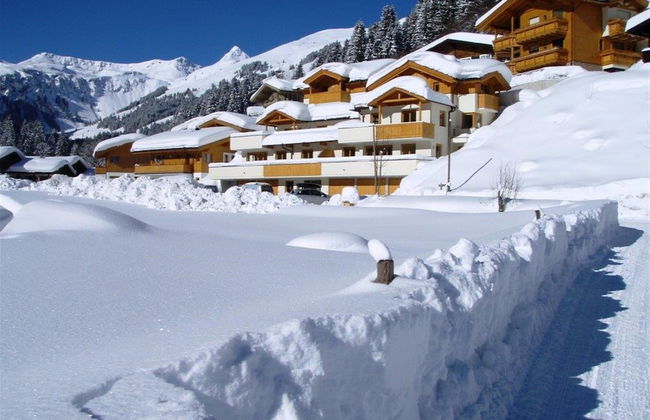 Chalet in Saalbach Near Ski Lift - Foto 30